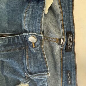 Judy Blue Light Wash Denim Jeans